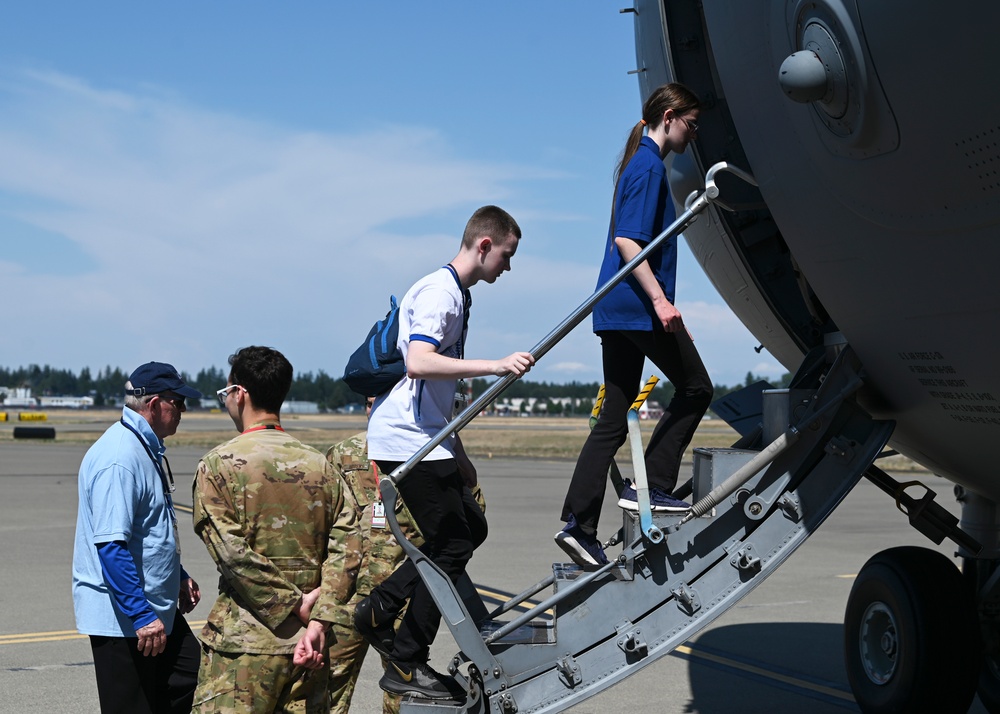 North West Youth Leadership Conference visits Team McChord
