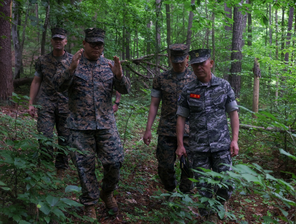 Republic of Korea Sergeant Major of the Marine Corps visits the Officer Candidate School