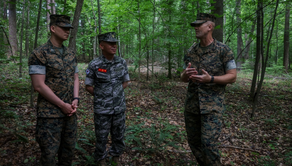 Republic of Korea Sergeant Major of the Marine Corps visits the Officer Candidate School