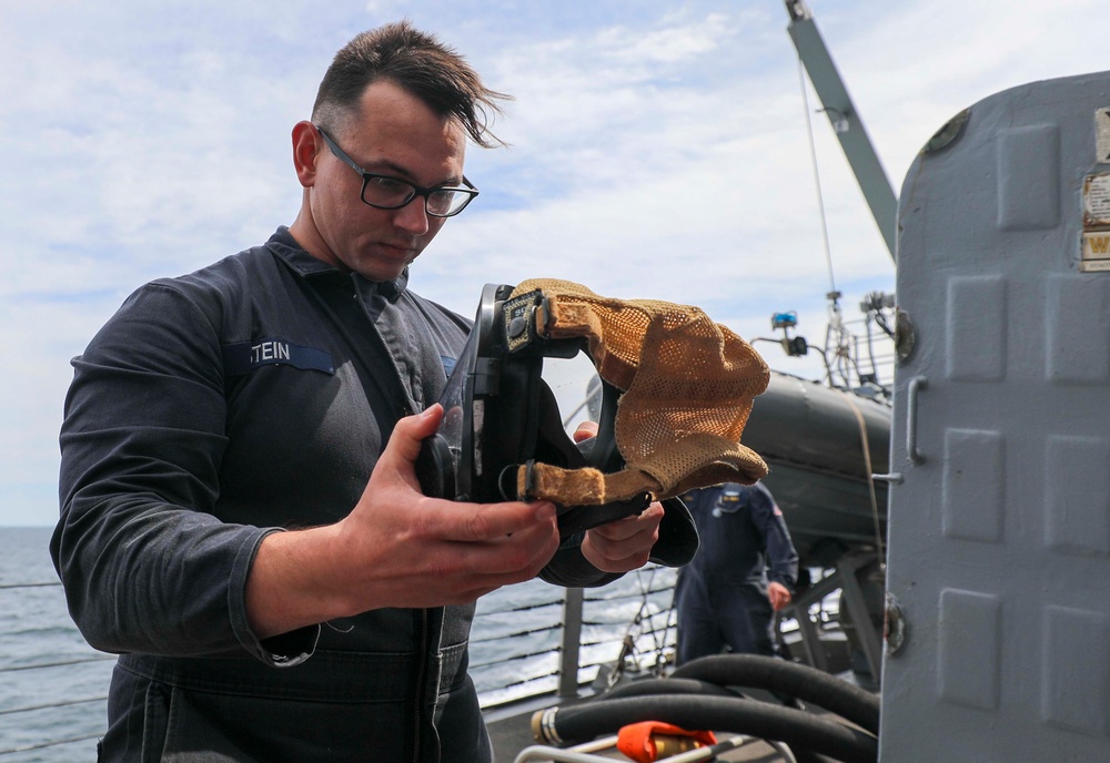 USS Paul Ignatius Holds Damage Control Drills