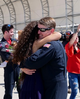 VFA-22 returns home after 7-monthlong deployment