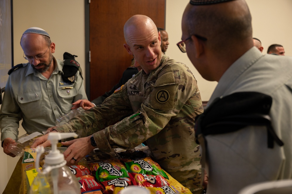 USARCENT hosts IDF Religious Leaders at USA-IRL