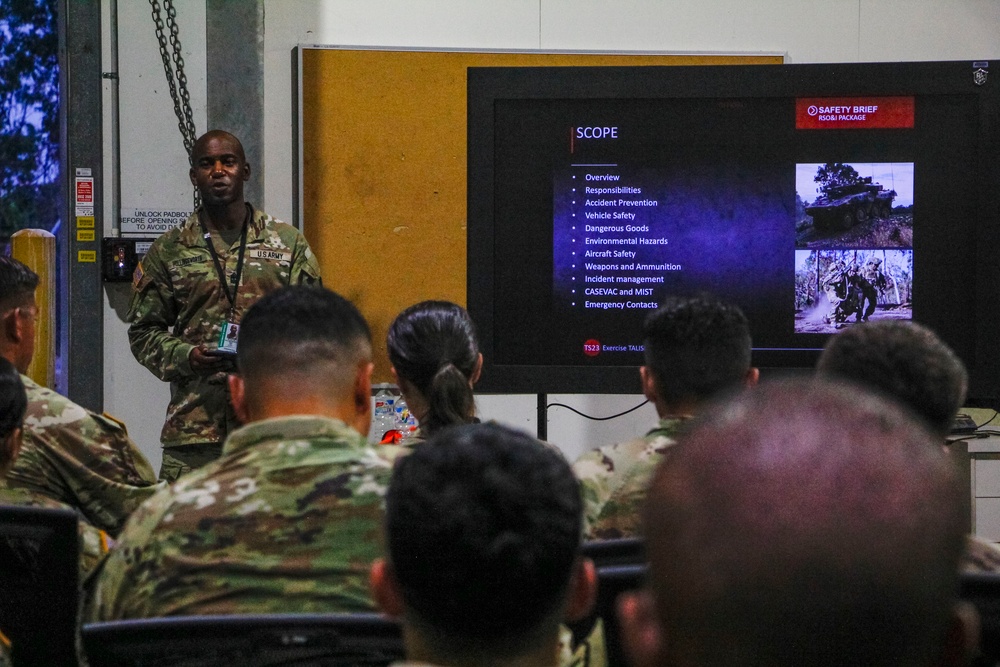 DVIDS - Images - Soldiers Arrive In Darwin, Australia [Image 7 Of 7]