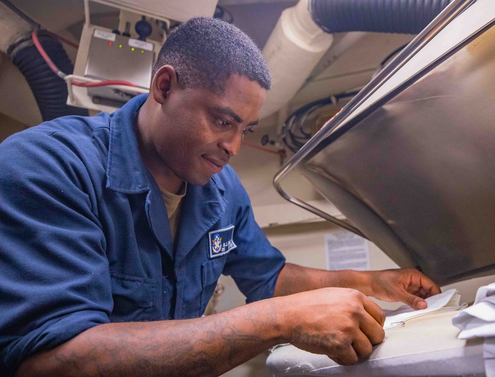 USS Howard (DDG 83) Ship’s Laundry