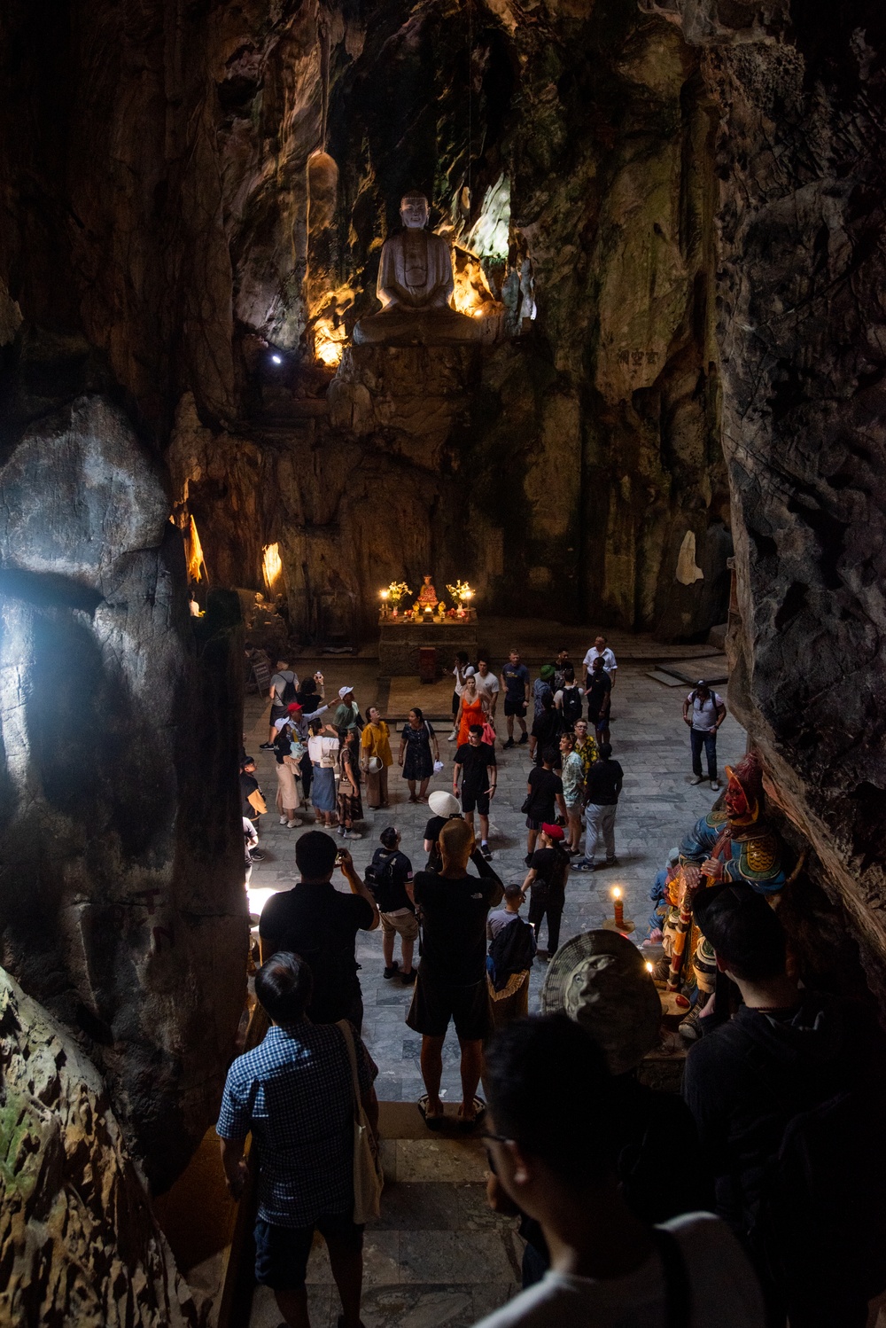 Sailors tour Da Nang during scheduled port visit