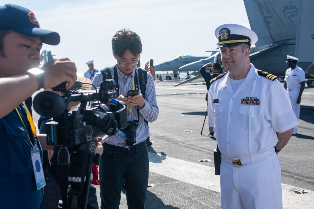 USS Ronald Reagan (CVN 76) hosts Vietnamese media outlets during a port visit to Da Nang, Vietnam