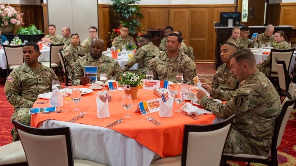 41st Signal Battalion UMT holds a prayers breakfast