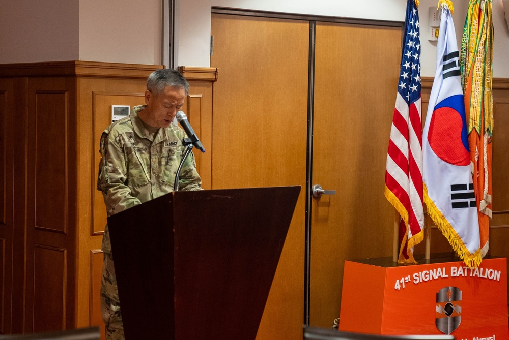 41st Signal Battalion UMT holds a prayers breakfast