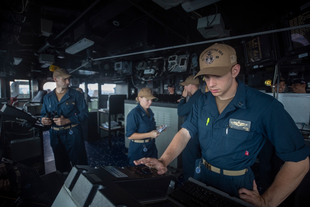 USS Philippine Sea (CG 58) participates in COMPTUEX