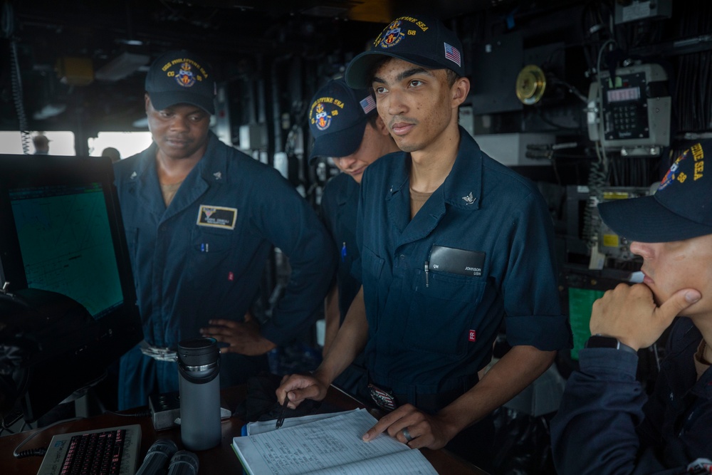 USS Philippine Sea (CG 58) participates in COMPTUEX