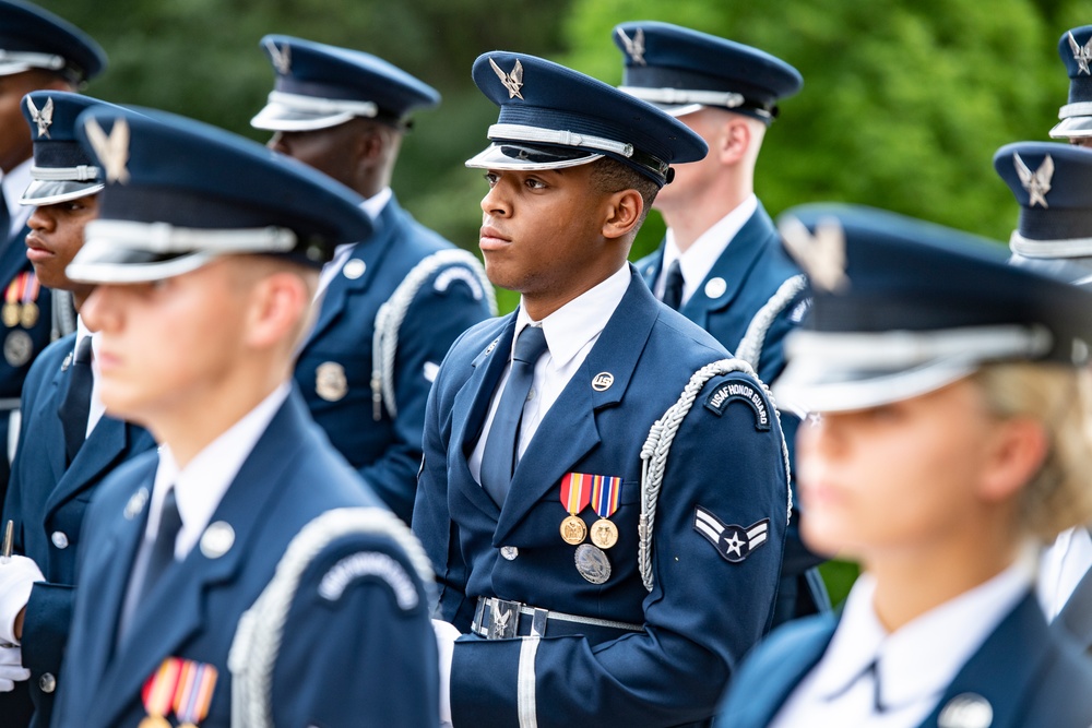 Chief of the Romanian Air Force Staff Lt. Gen. Viorel Pana Participates in an Air Force Full Honors Wreath-Laying Ceremony at the Tomb of the Unknown Soldier