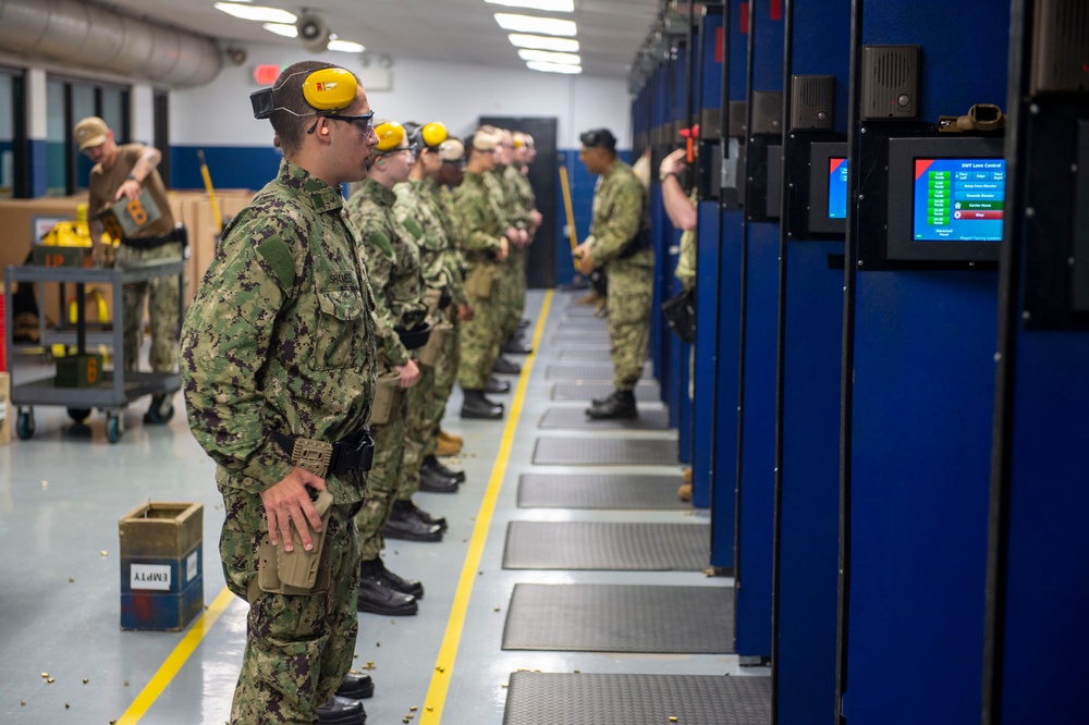 New Student Indoctrination (NSI) Cycle 1 Midshipman Candidates Live Fire Qualification