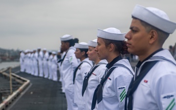 Navy Updates Pregnancy Policy to Help Sailors Balance Personal and Professional Goals