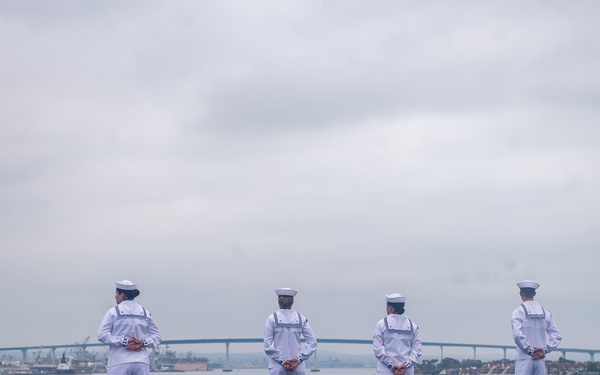 Nimitz Manning the Rails