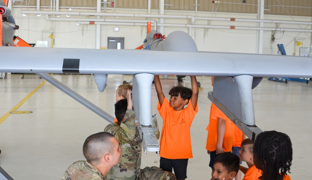 Aiming High - Fort Riley Child and Youth Services Stem Program Takes Flight