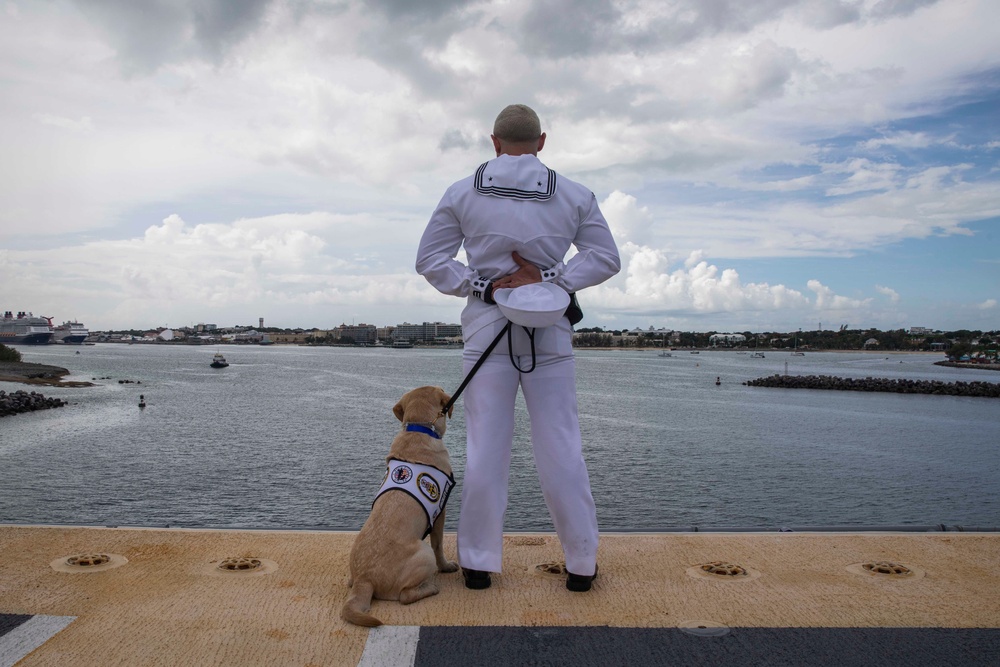 USS Wasp pulls into The Bahamas