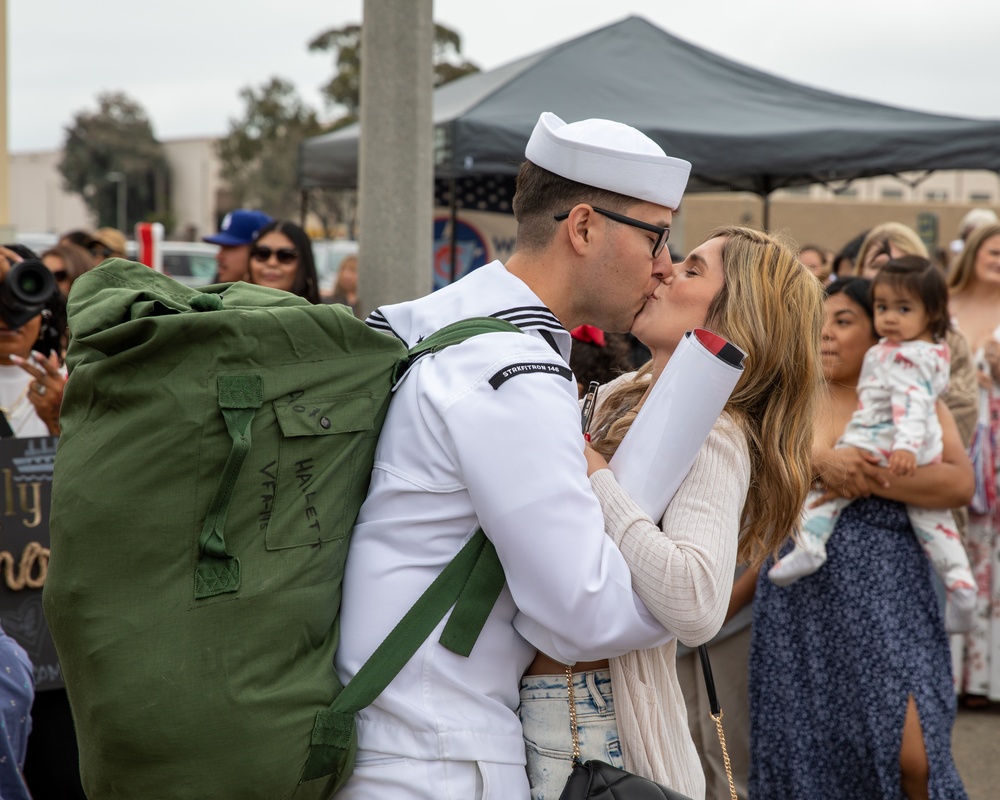 USS Nimitz Return to Homeport