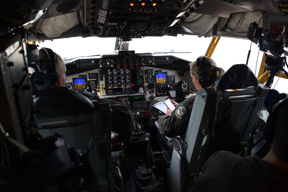 KC-135 Cockpit flight plan