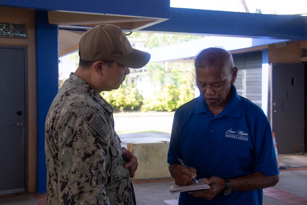 Sailors Volunteer for Typhoon Recovery
