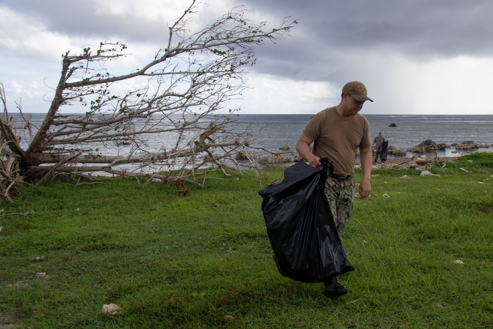 Sailors Volunteer for Typhoon Recovery