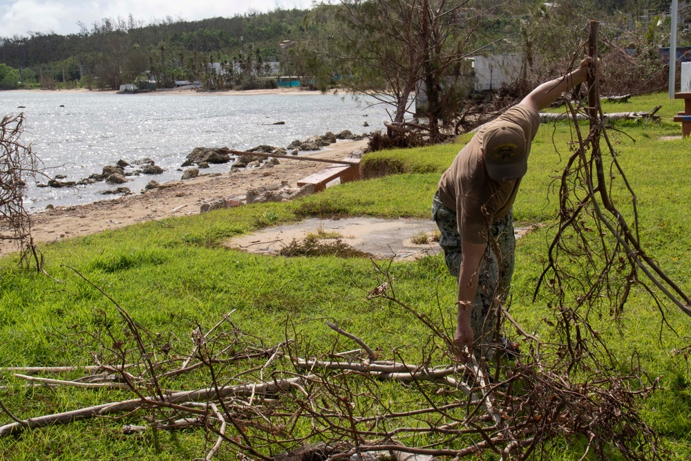 Sailors Volunteer for Typhoon Recovery