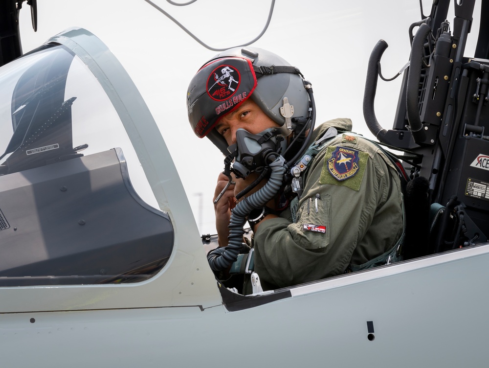 Edwards test pilot makes history as first Air Force pilot to fly T-7A Red Hawk