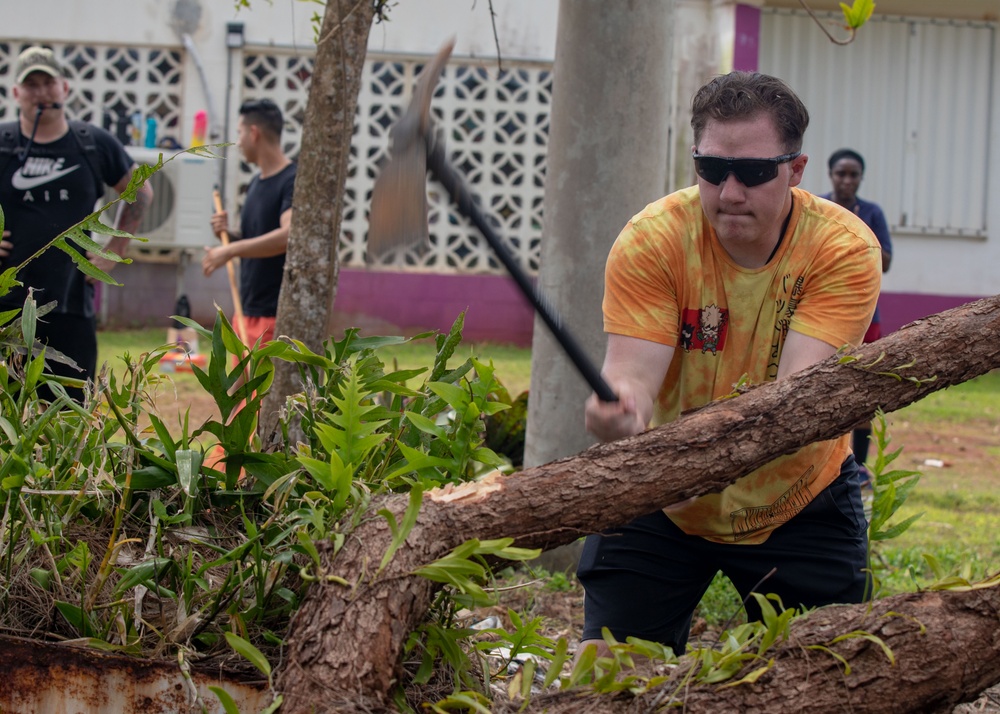 ESL Sailors Volunteer With Island Girl Power