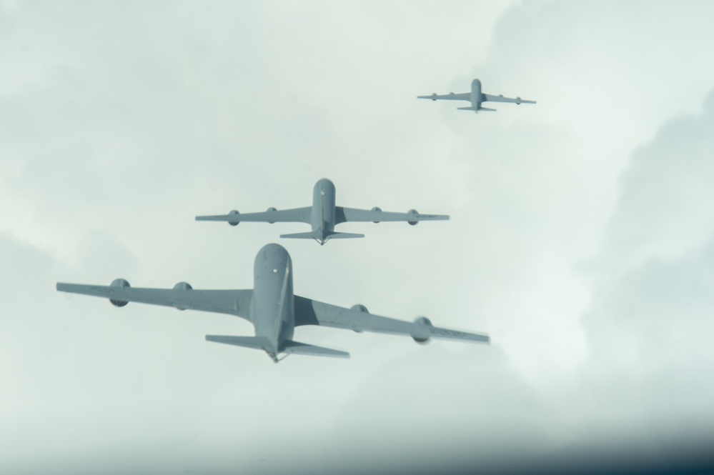 Hawaii Air National Guard Commemorates 100 years of Air Refueling with Historic flyover