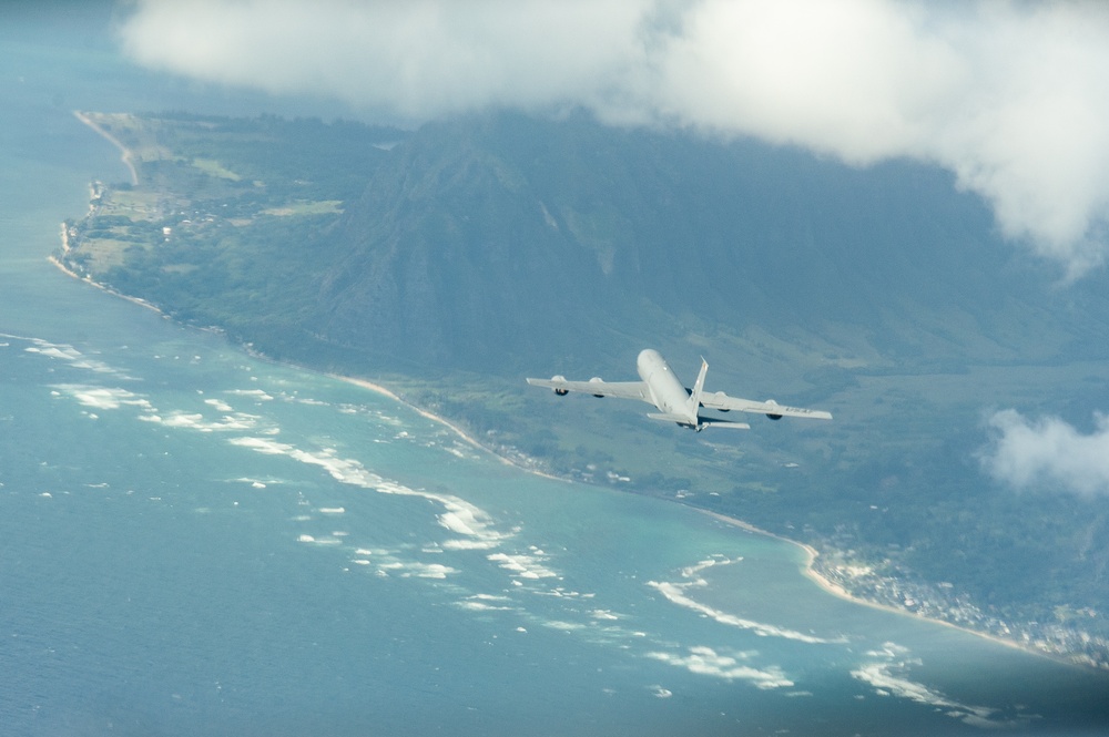 Hawaii Air National Guard Commemorates 100 years of Air Refueling with Historic flyover