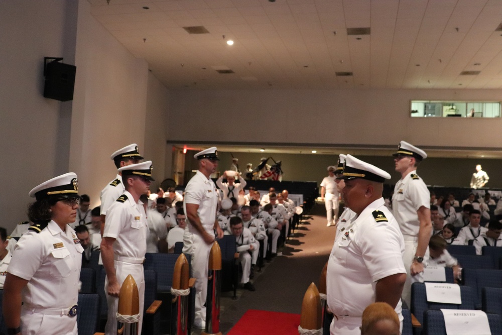 Capt. Hanser assumes command of NIOC - Texas