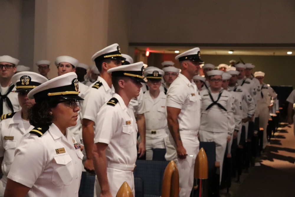 Capt. Hanser assumes command of NIOC - Texas