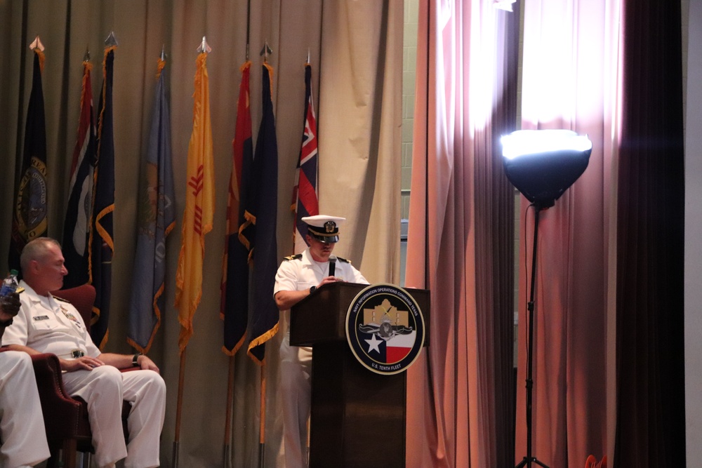 Capt. Hanser assumes command of NIOC - Texas