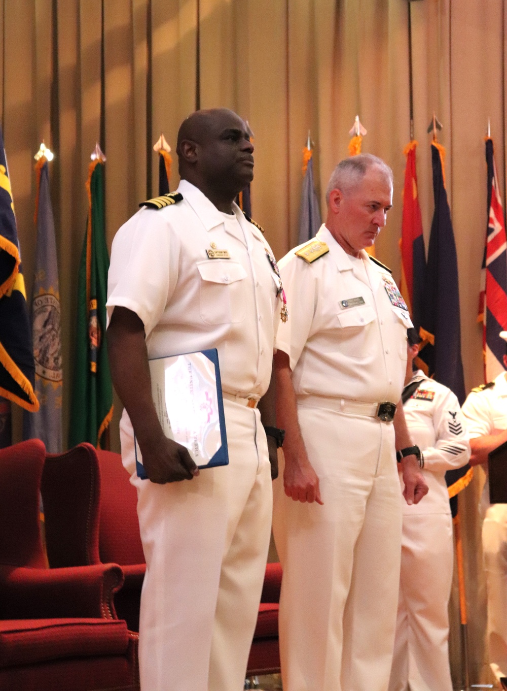 Capt. Hanser assumes command of NIOC - Texas