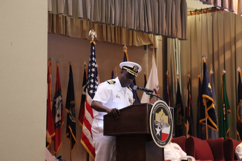 Capt. Hanser assumes command of NIOC - Texas