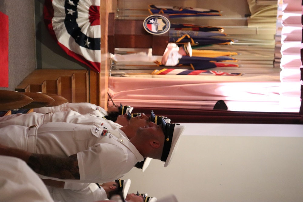 Capt. Hanser assumes command of NIOC - Texas