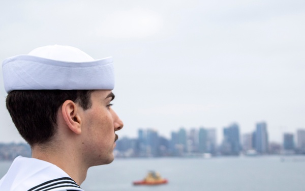 Nimitz Mans The Rails