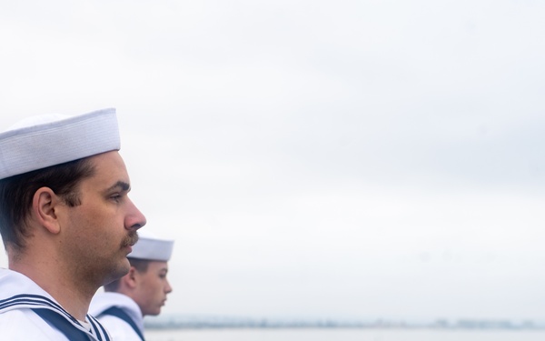 Nimitz Mans The Rails