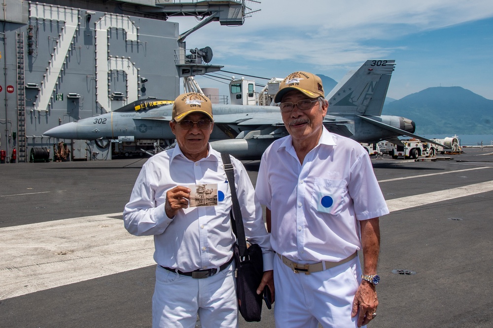 USS Ronald Reagan (CVN 76) hosts tours for Vietnamese Nationals