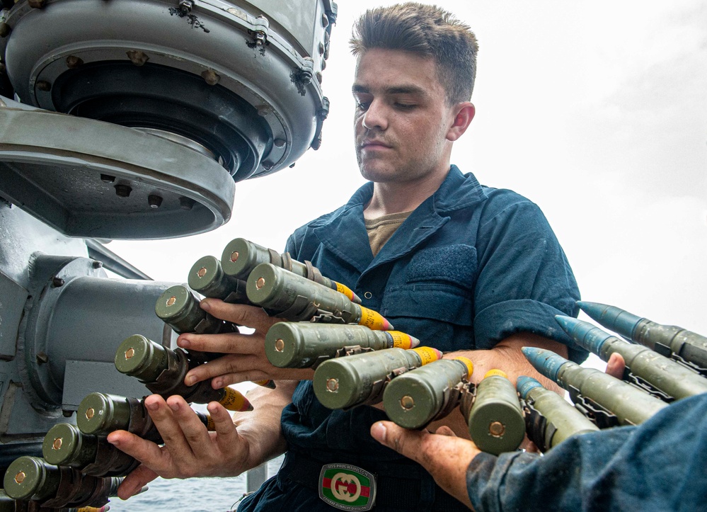 USS Paul Hamilton Gun Shoot