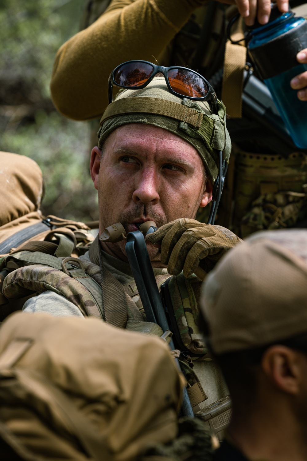 4th Reconnaissance Battalion conducts a patrol during a Mountain Exercise 4-23