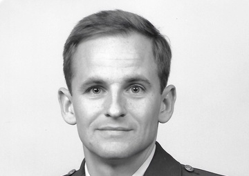 Determined, Resilient and Smart: High-Flying General Retires After 38 Years of Service