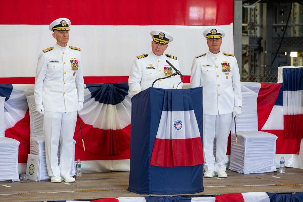 Capt. Jip Mosman Becomes Norfolk Naval Shipyard’s 111th Shipyard Commander