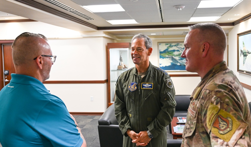 Retired Command Sgt. Maj. Troxell visits PACAF HQ