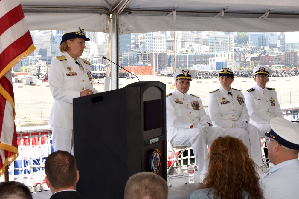 Coast Guard Cutter Healy holds change of command ceremony at Base Seattle