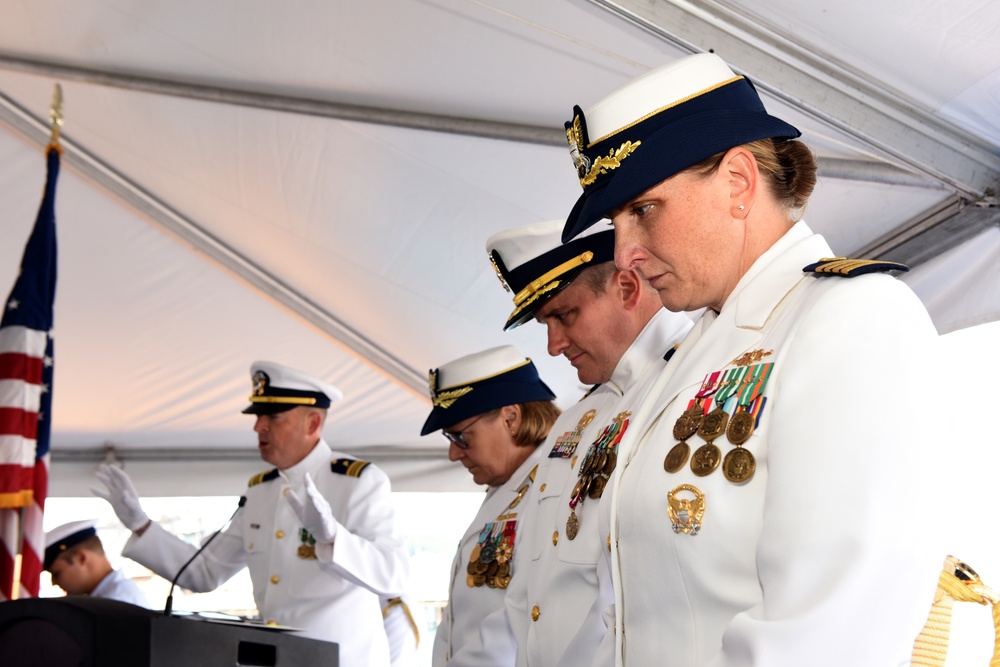 Coast Guard Cutter Healy holds change of command ceremony at Base Seattle