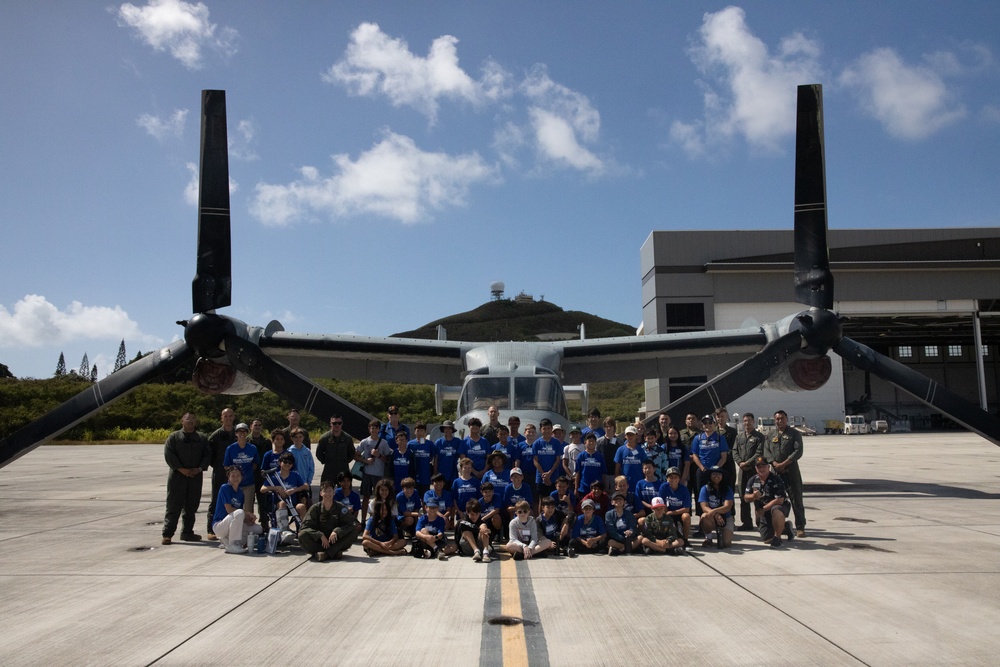 Pearl Harbor Aviation Museum's &quot;Flight School&quot; Summer Camp Students Visit VMM-268