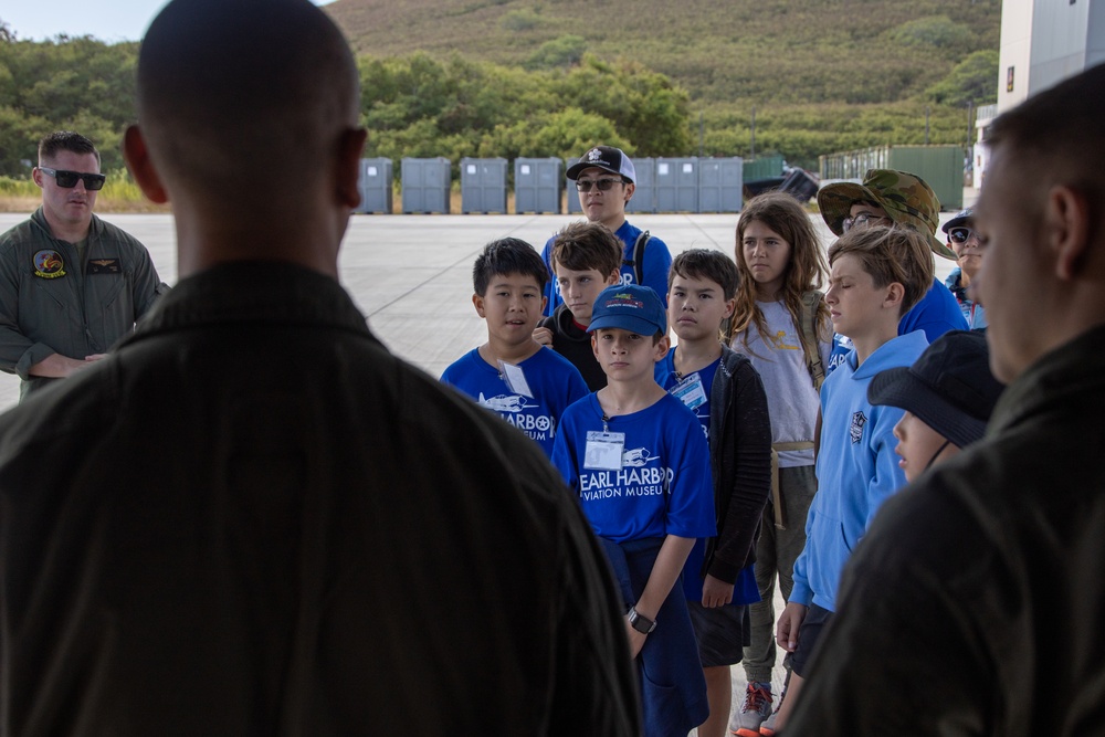 Pearl Harbor Aviation Museum's &quot;Flight School&quot; Summer Camp Students Visit VMM-268