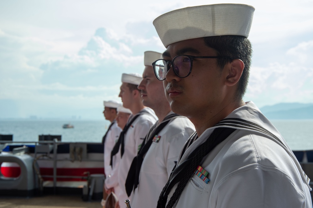 USS Ronald Reagan (CVN 76) Hosts Big Top Ceremony