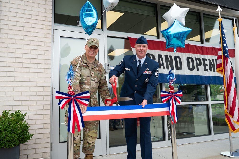 Massachusetts Air National Guard Recruiting Office opens its newest storefront in West Wareham