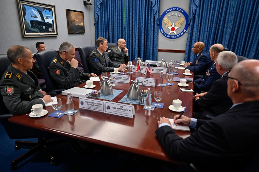 CSAF Brown meets Switzerland Lt. Gen. Süssli